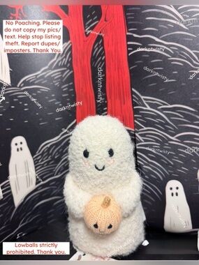 1 SINGLE BNWT CUDDLE AND KIND CREAM BOUCLE GHOST WITH PUMPKIN